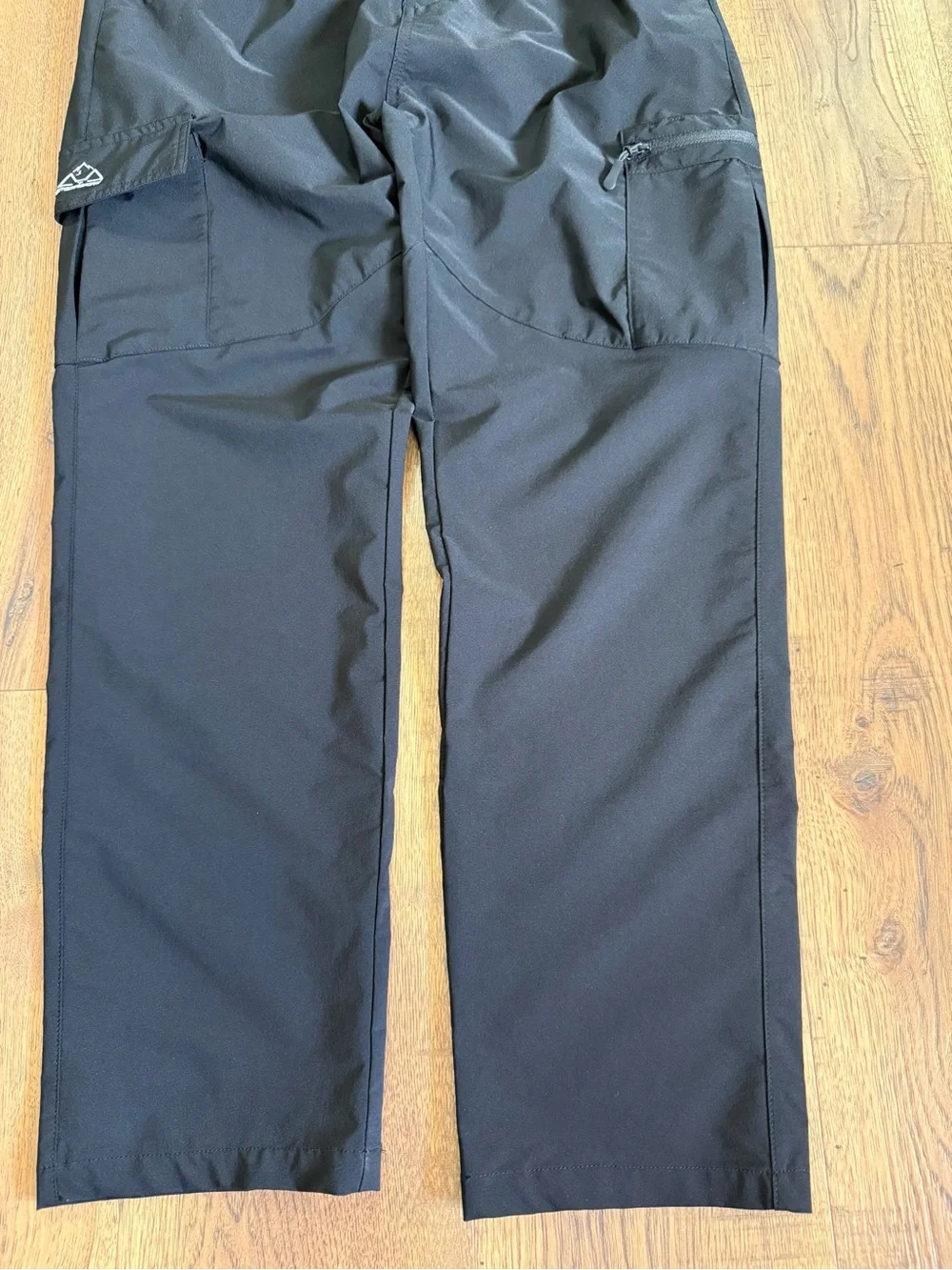 OUTDOORSPORTS Unisex Adult Black Cargo Pants L Regular Nylon Elastic Waist